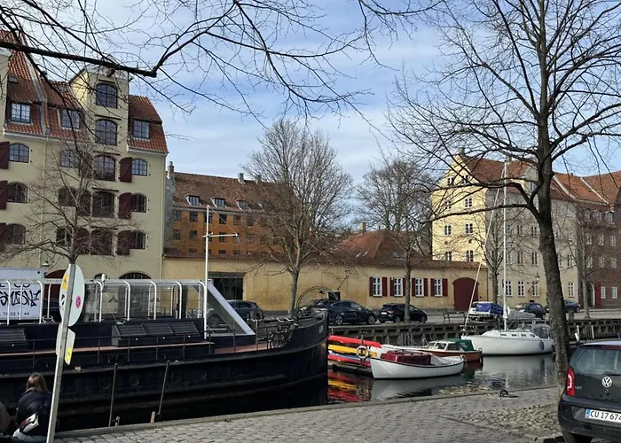 Apartmentincopenhagen 1594 *